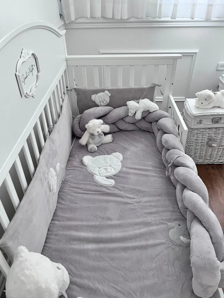 3D Bear Braided Crib Bumper - Grey